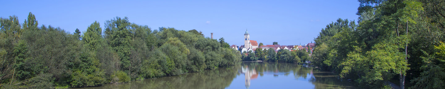 Stadtpanorama Kirchheim unter Teck vom Wasser aus