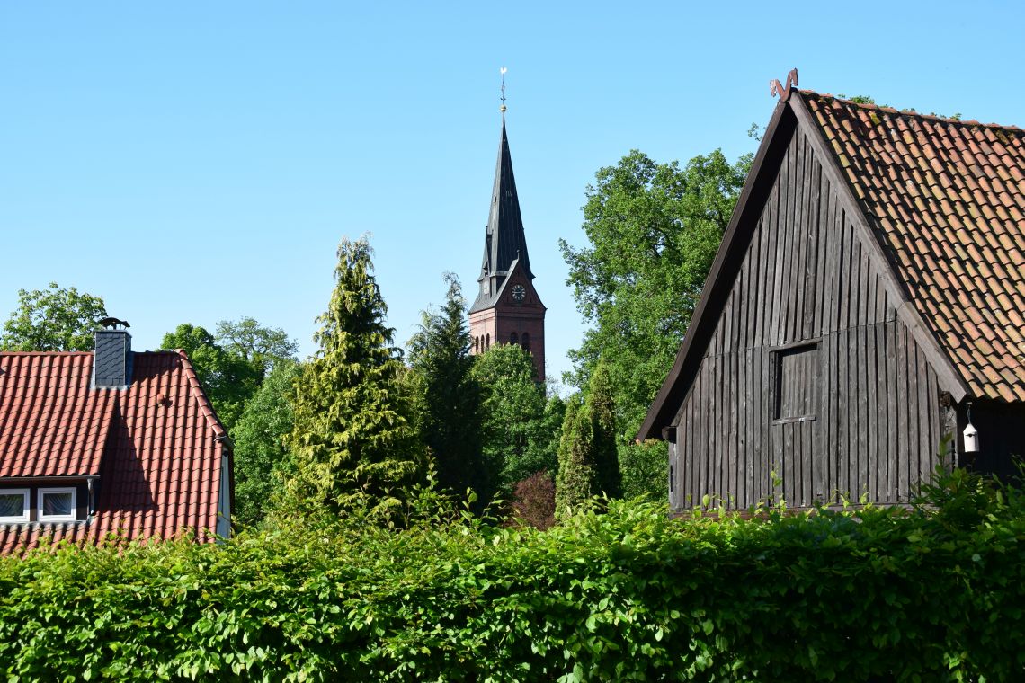 Blick auf Kirchturm in Bad Fallingbostel