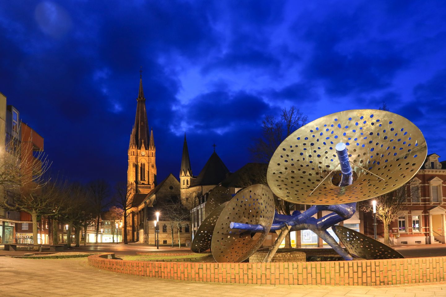 Blick auf Kirche in Emsdetten bei Nacht