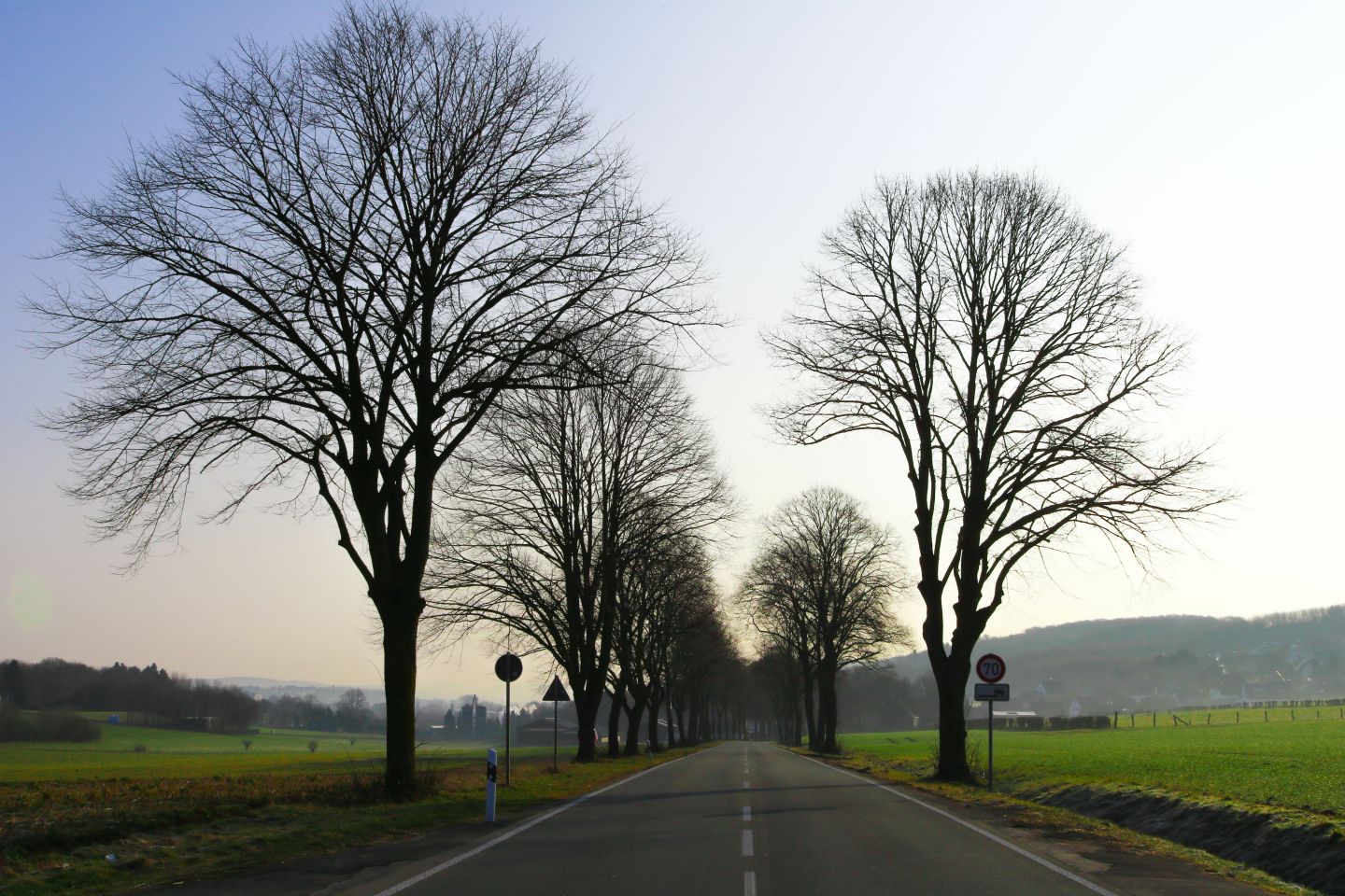 Landstraße in Gevelsberg im Herbst