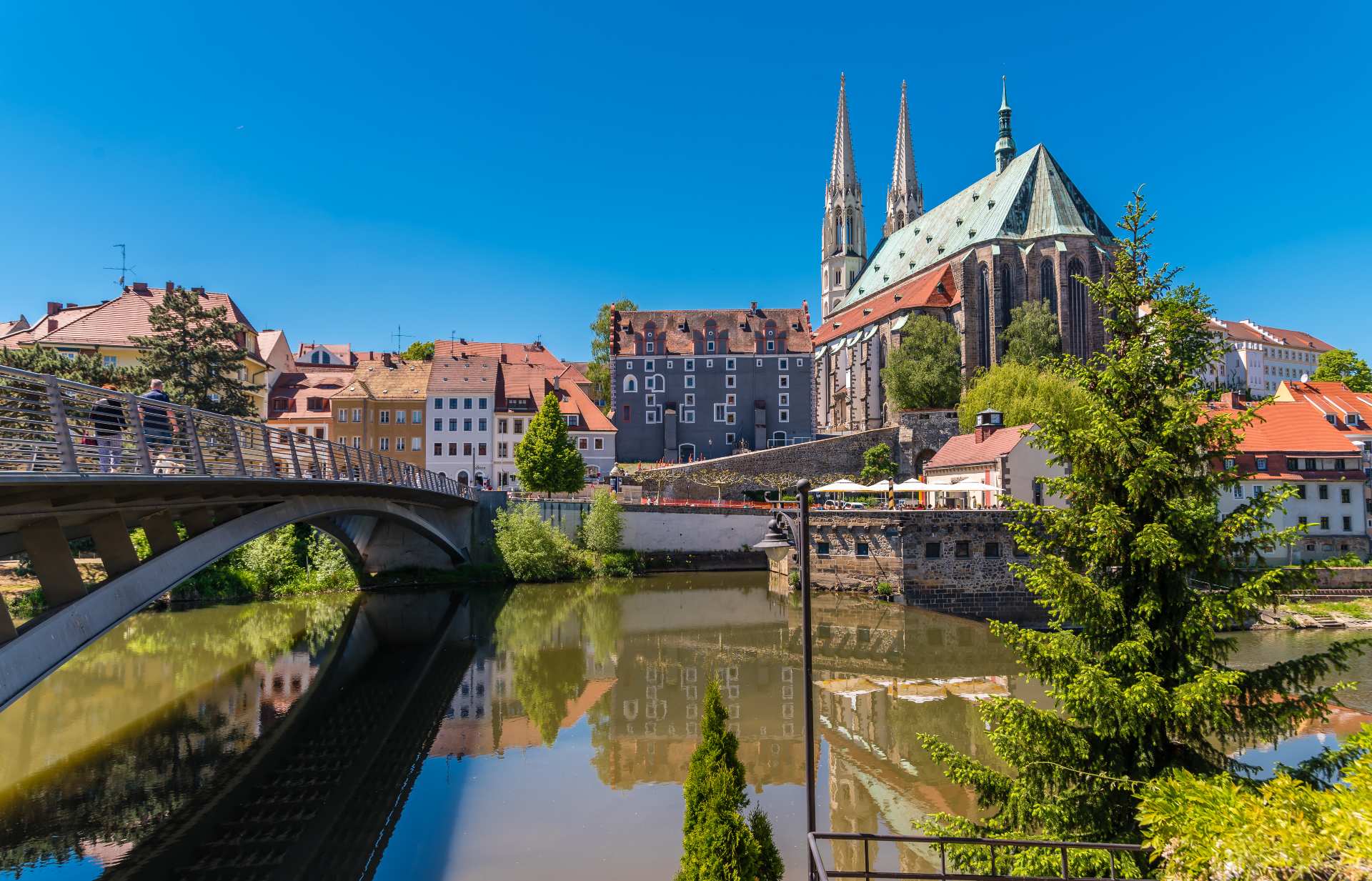 Görlitz Brücke und Peterskirche