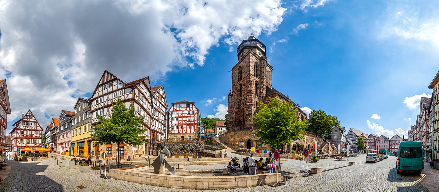 Marienkirche und Marktplatz in Homberg