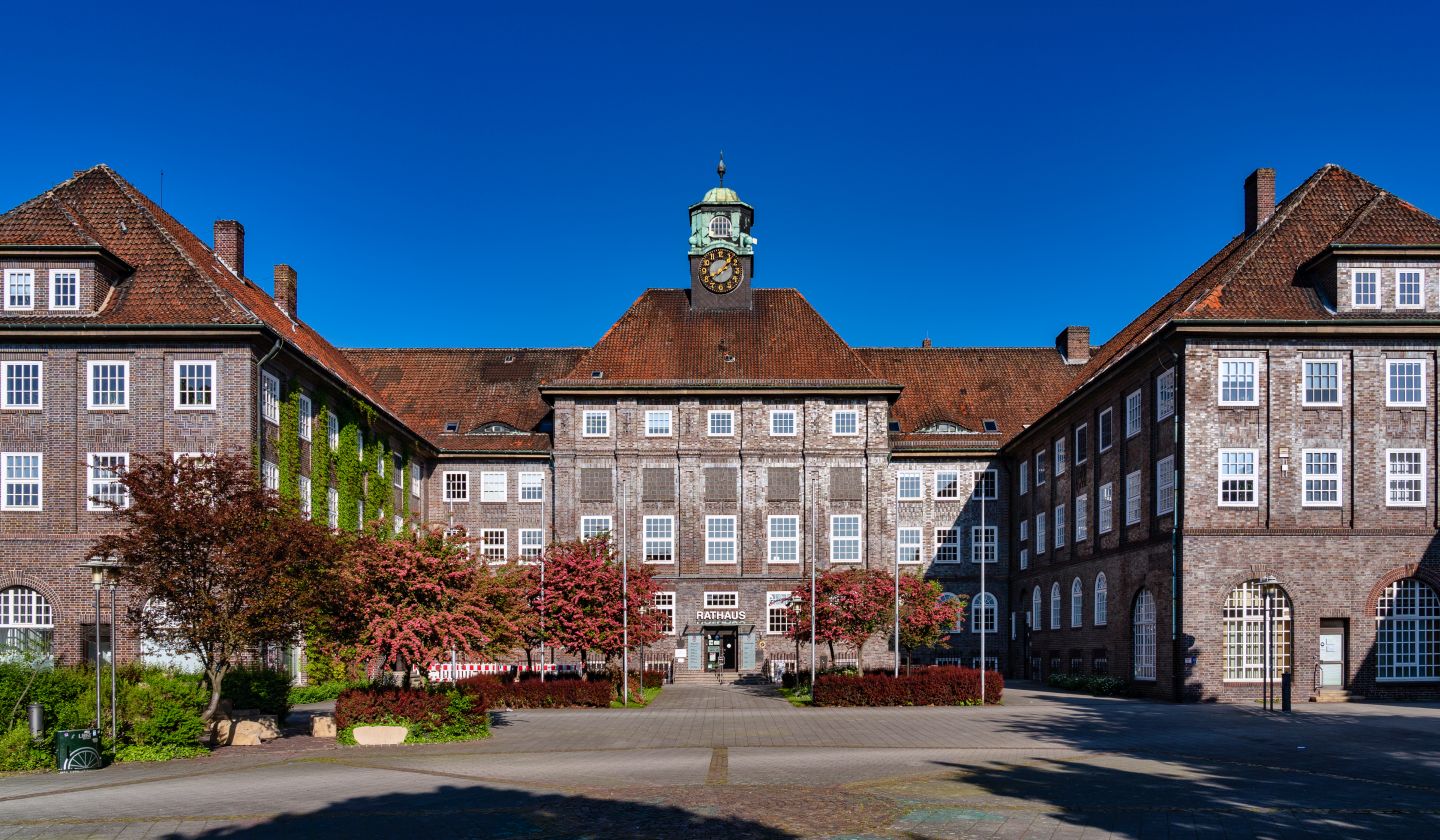 Blick auf das Rathaus von Lehrte