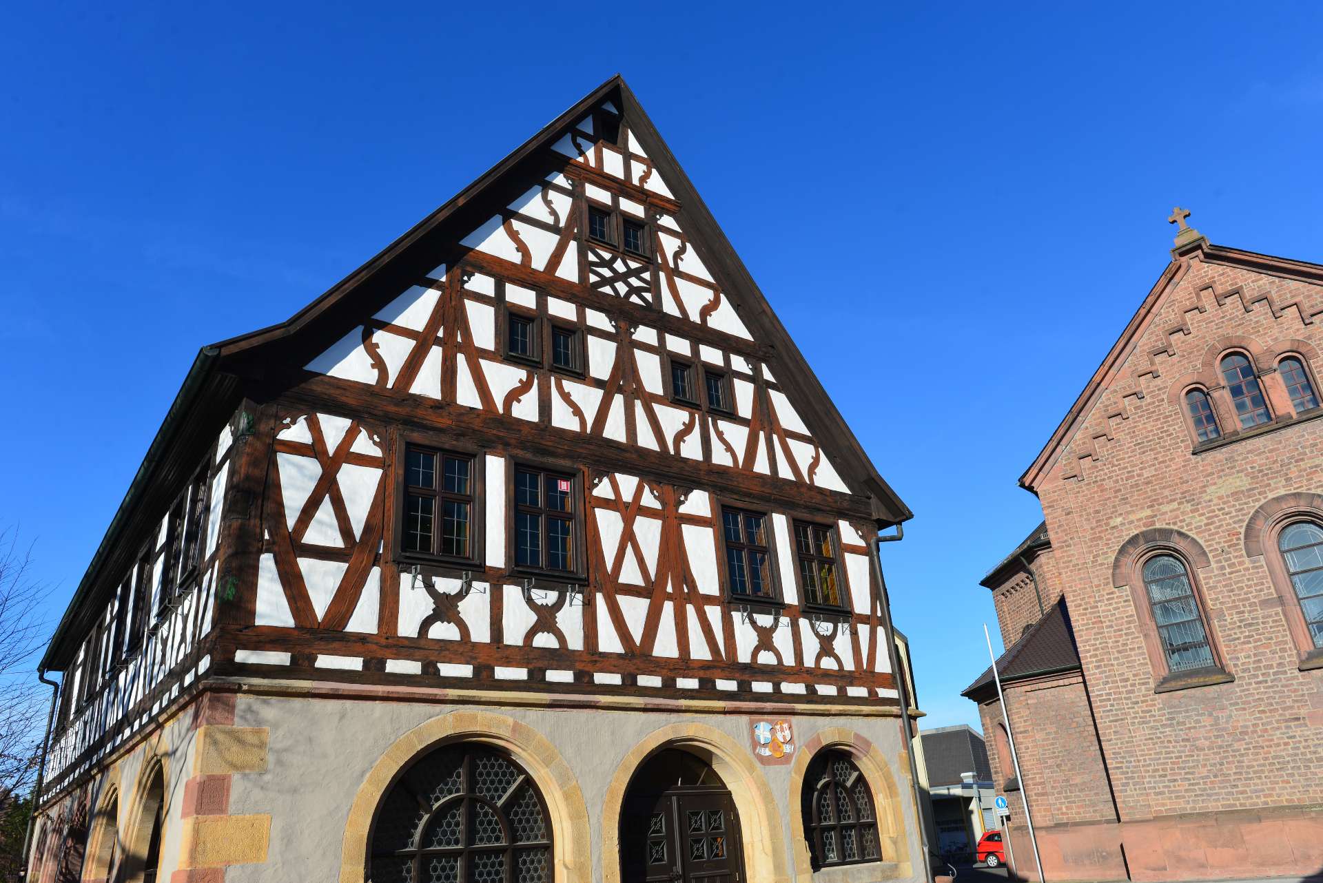 Treppenlift-Beratung für ganz Schifferstadt Rathaus von Schifferstadt