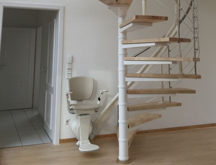 Sitzlift an Wendeltreppe